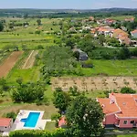 Сasa de vacaciones Easyliving House Near Zadar