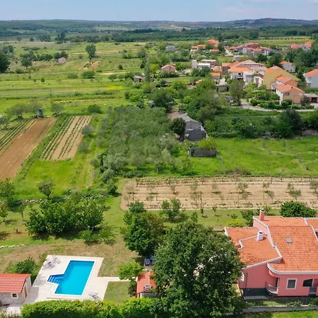 Vakantiehuis Easyliving House Near Zadar