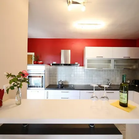 別荘 Easyliving House Near Zadar *